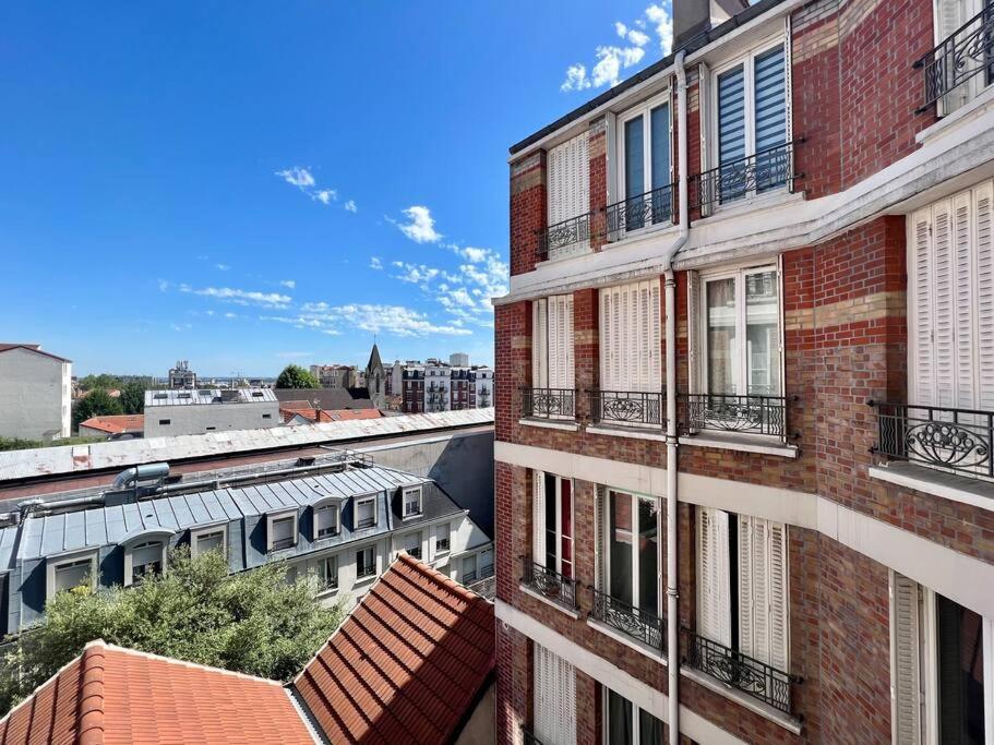 Charming Apartment Paris